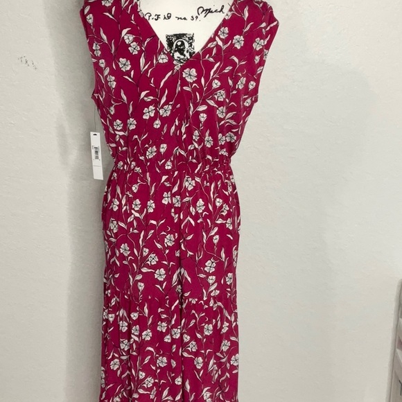 Maggy London Dark Pink & White Long Maxi Dress, Size 8 - Picture 3 of 7